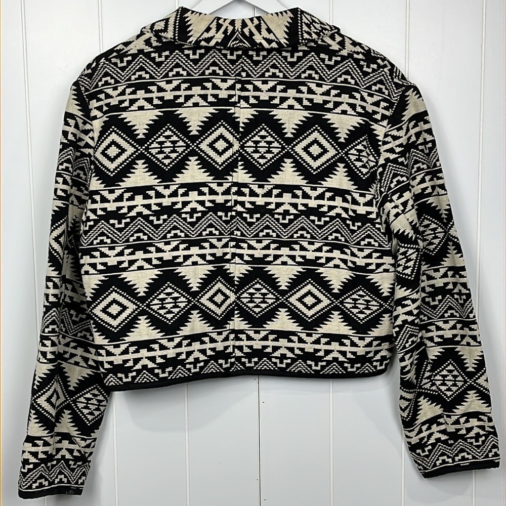 Flashback Womens Bolero Jacket Black/ Cream M Aztec Print Open Front Button EUC - Picture 8 of 12